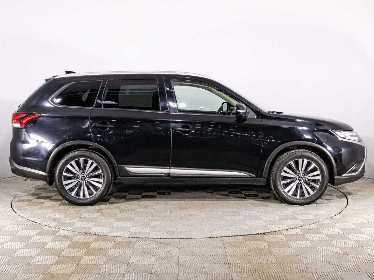 Купить Mitsubishi Outlander, 2020, 96 592 км.. Фото: #3