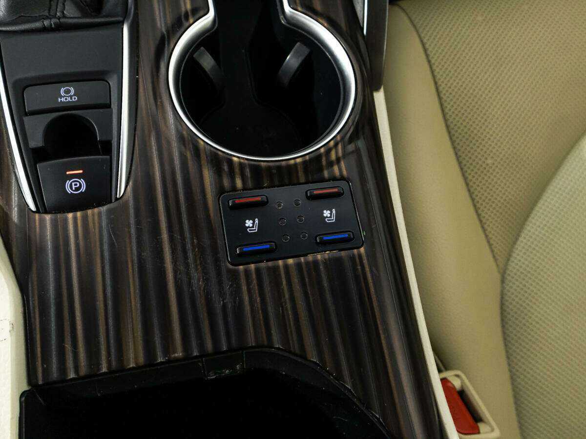 Купить Toyota Camry, 2018, 80 400 км.. Фото: #20