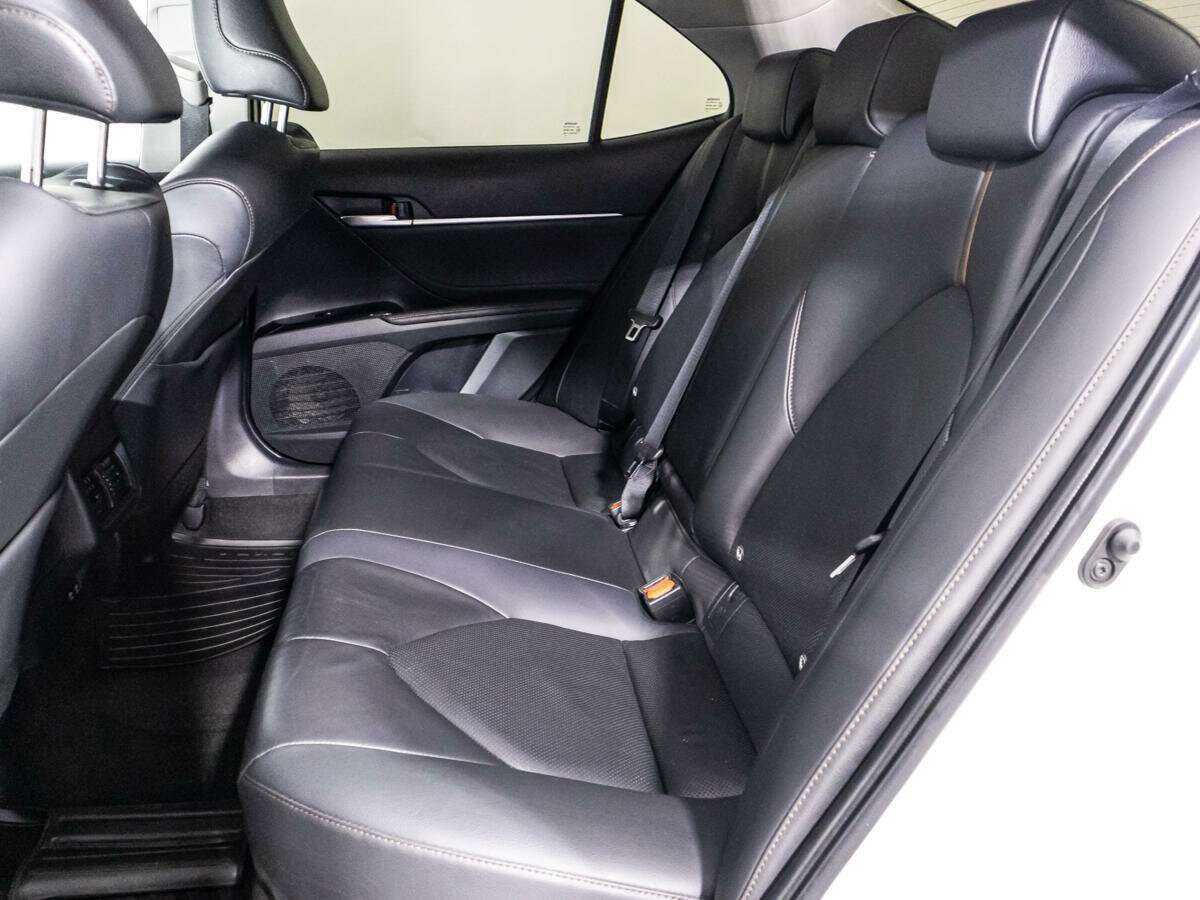 Купить Toyota Camry, 2019, 39 201 км.. Фото: #9