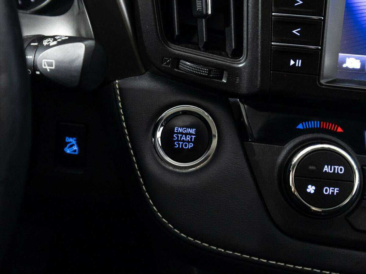 Купить Toyota RAV4, 2018, 155 110 км.. Фото: #17