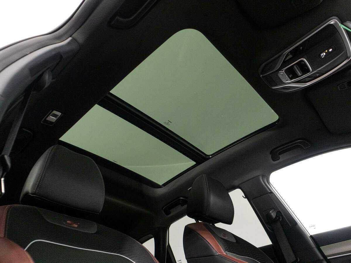 Купить Джили Кулрэй, 2021, 59 842 км.. Фото: #16