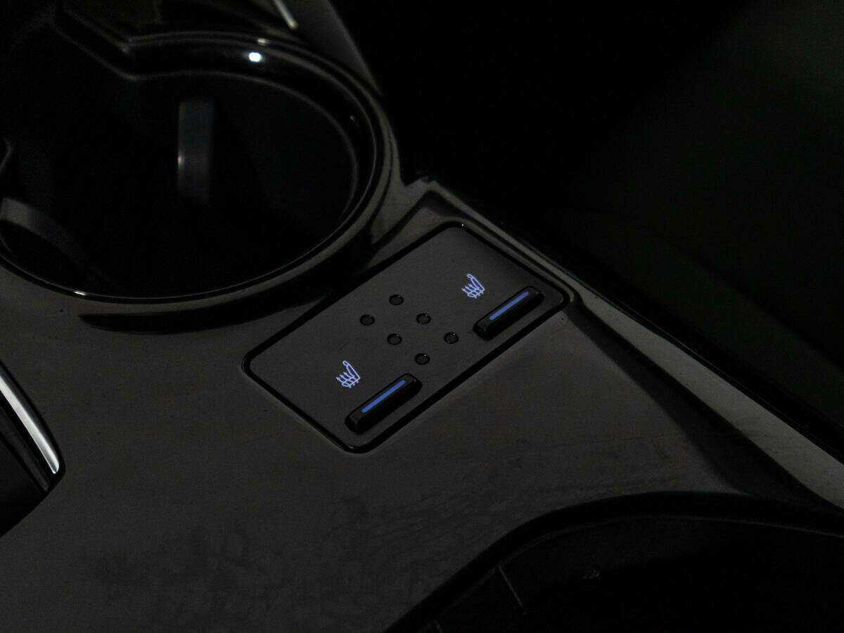 Купить Toyota Camry, 2019, 70 000 км.. Фото: #15