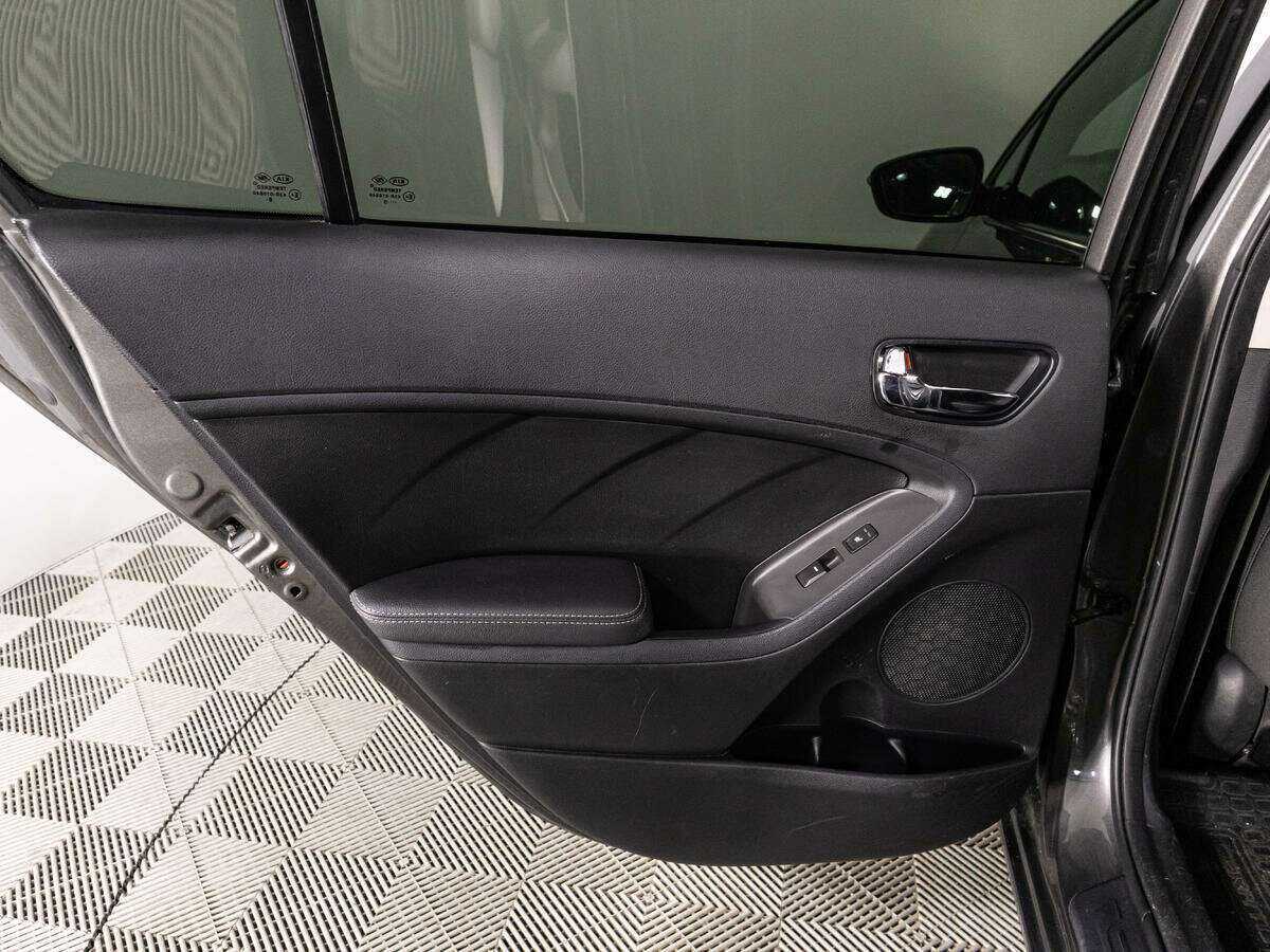 Купить Kia Cerato, 2019, 108 000 км.. Фото: #24