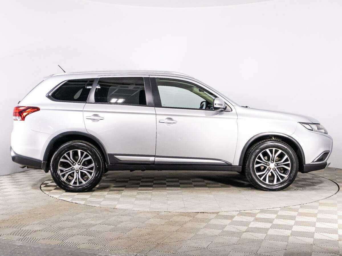 Купить Mitsubishi Outlander, 2015, 136 683 км.. Фото: #3