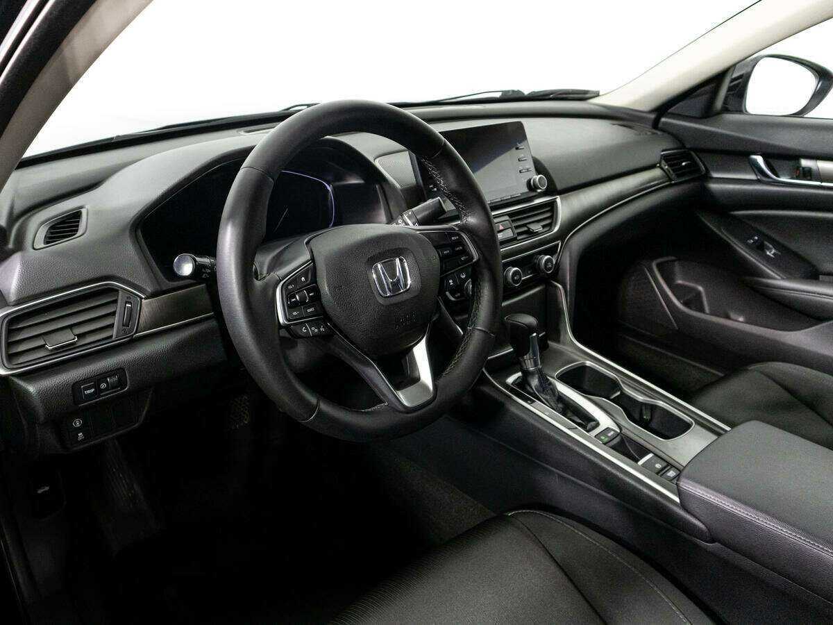 Купить Honda Accord, 2018, 71 110 км.. Фото: #10