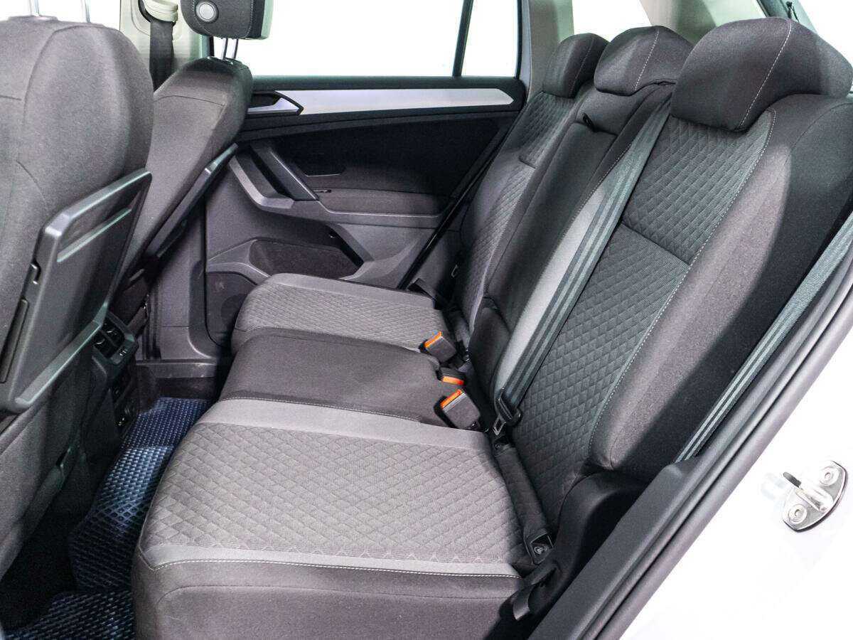 Купить Volkswagen Tiguan, 2019, 74 014 км.. Фото: #9