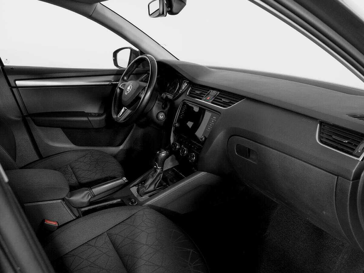 Купить Skoda Octavia, 2018, 75 799 км.. Фото: #8