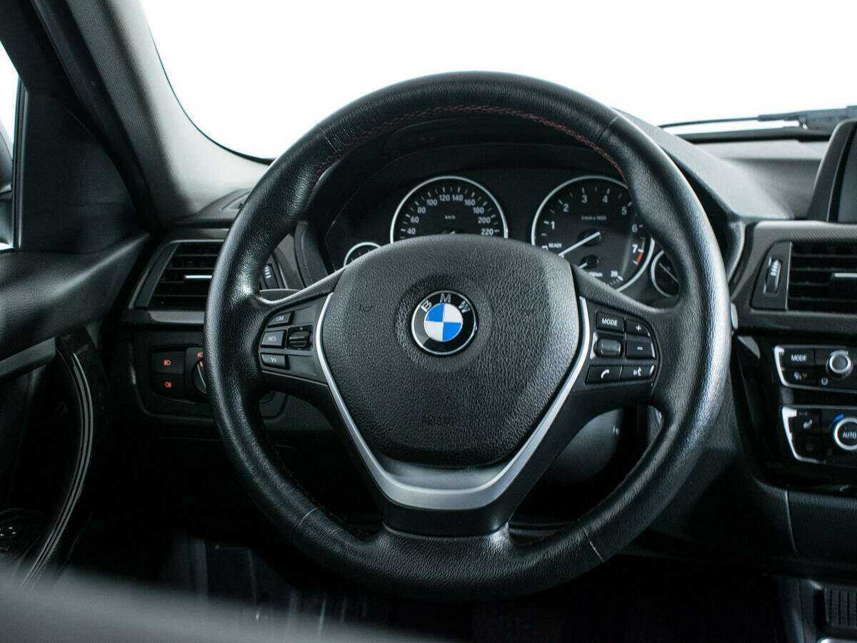 Купить BMW 3 серии, 2017, 105 596 км.. Фото: #13