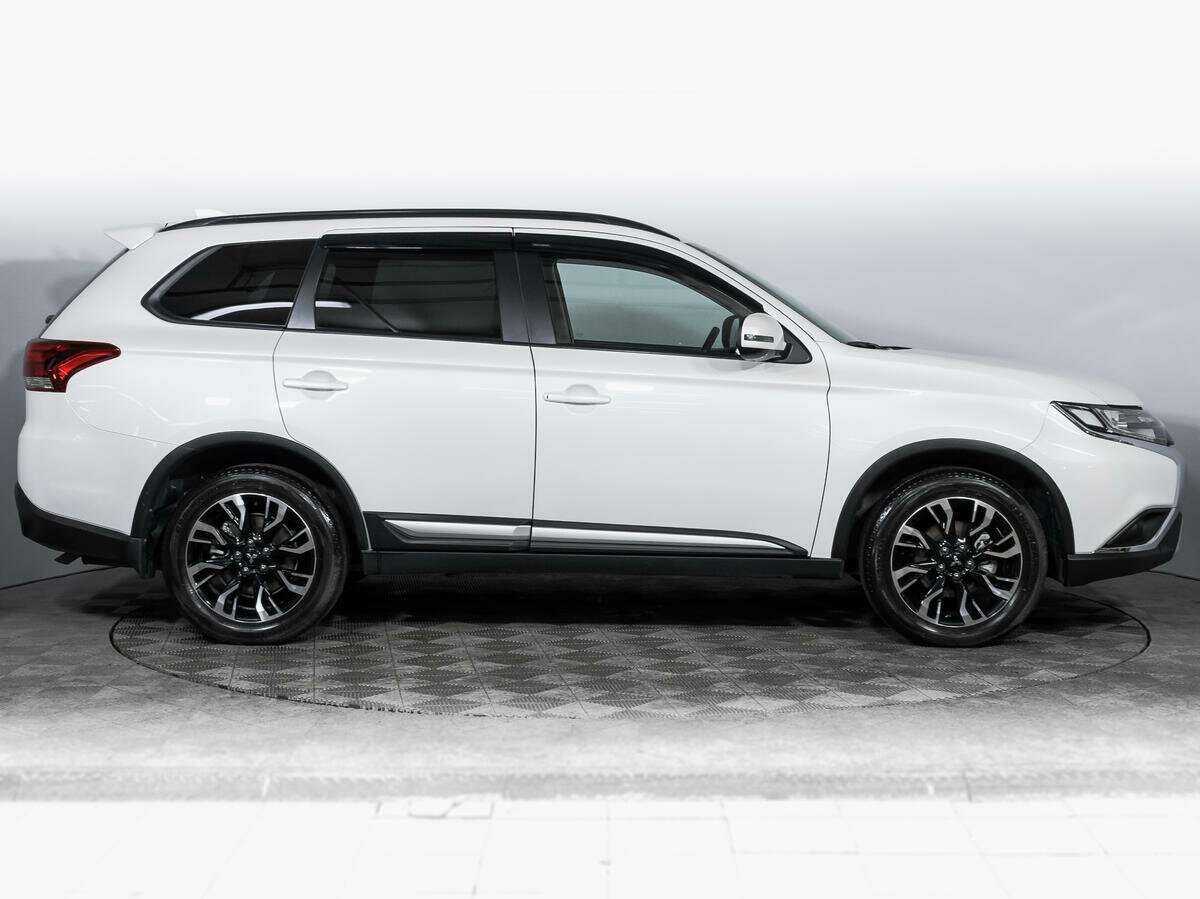 Купить Mitsubishi Outlander, 2021, 43 837 км.. Фото: #3