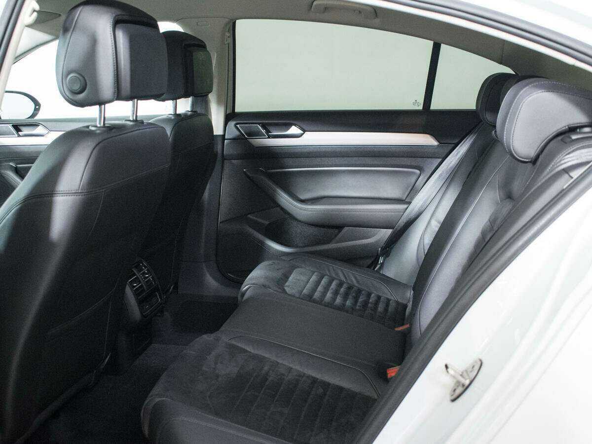 Купить Volkswagen Passat, 2017, 106 700 км.. Фото: #8