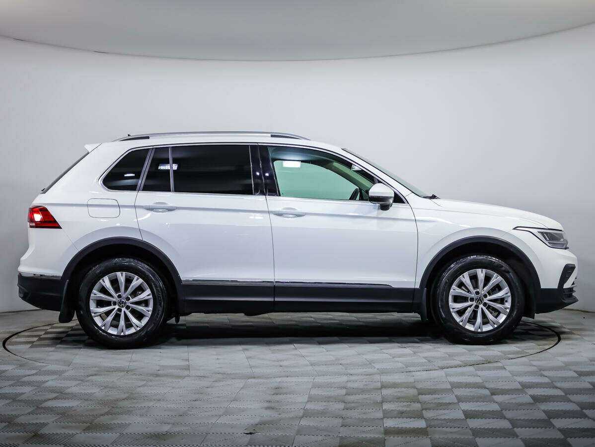 Купить Volkswagen Tiguan, 2020, 45 904 км.. Фото: #2
