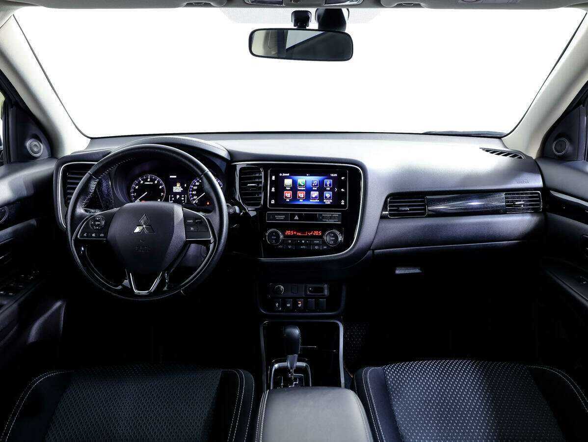 Купить Mitsubishi Outlander, 2018, 144 060 км.. Фото: #9
