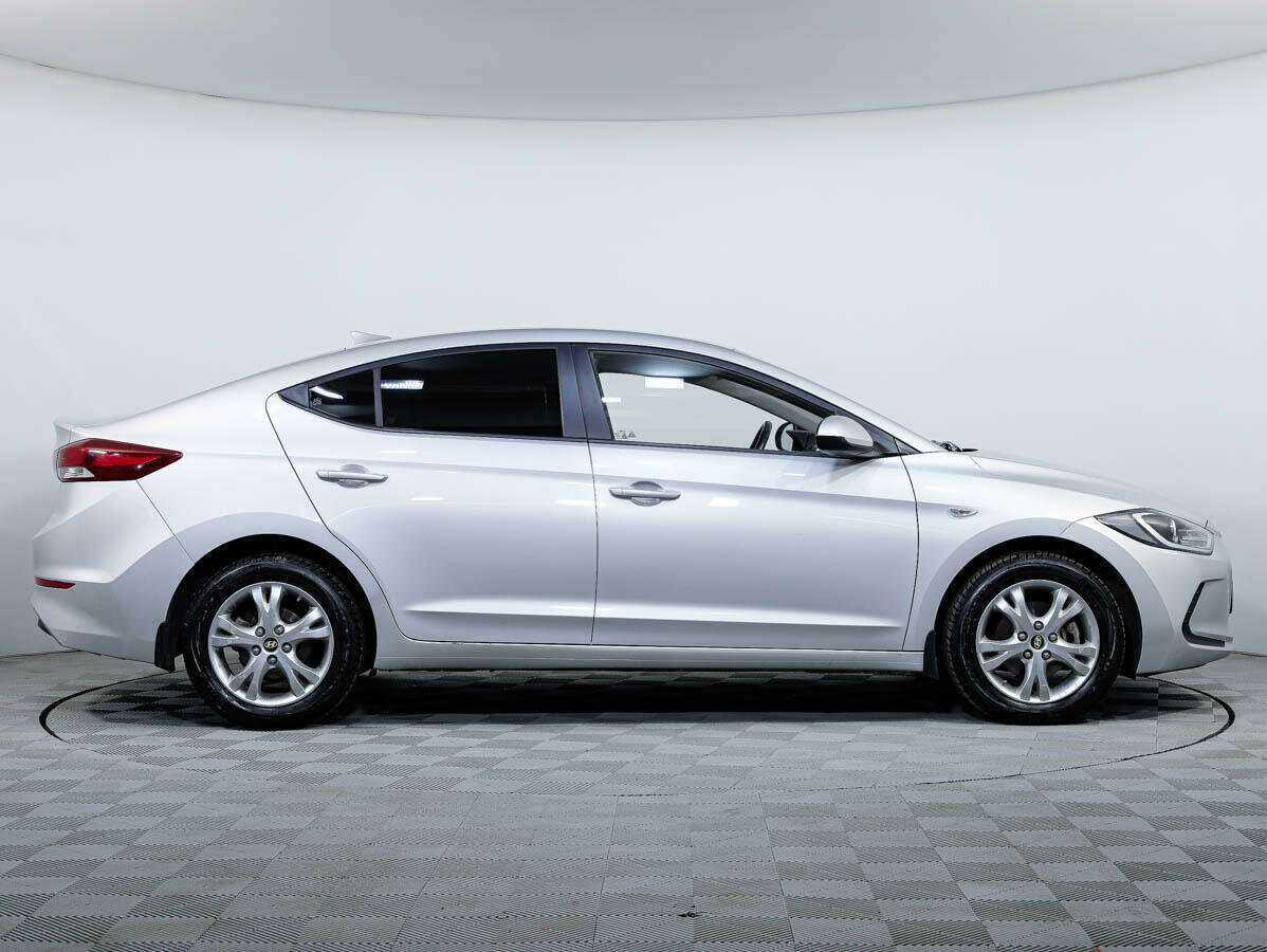 Купить Hyundai Elantra, 2018, 61 707 км.. Фото: #2