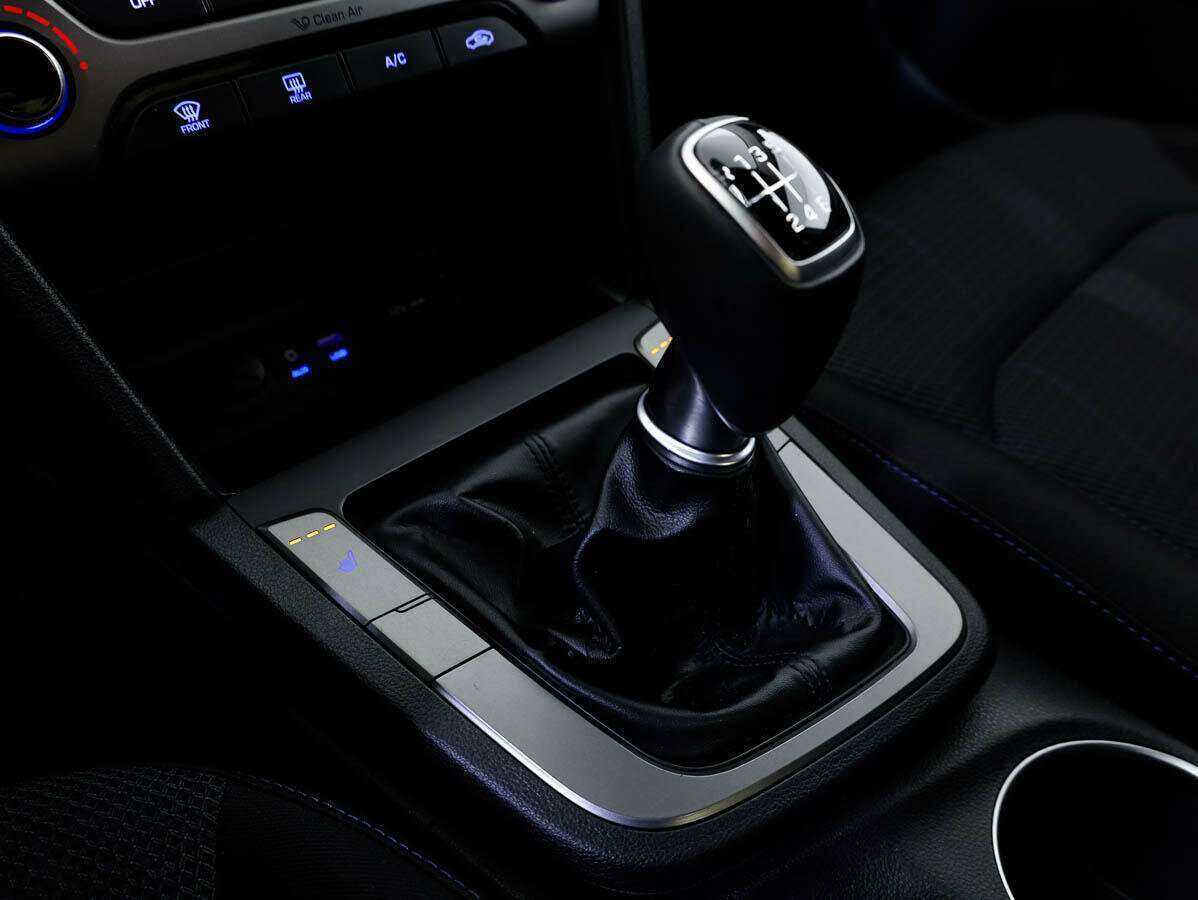 Купить Hyundai Elantra, 2018, 61 707 км.. Фото: #16