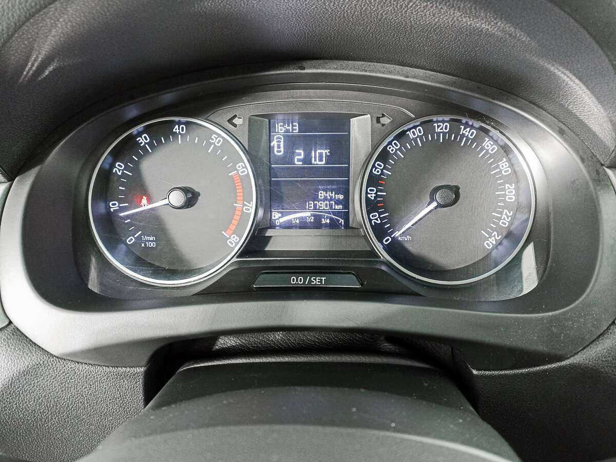 Купить Skoda Rapid, 2016, 137 880 км.. Фото: #9