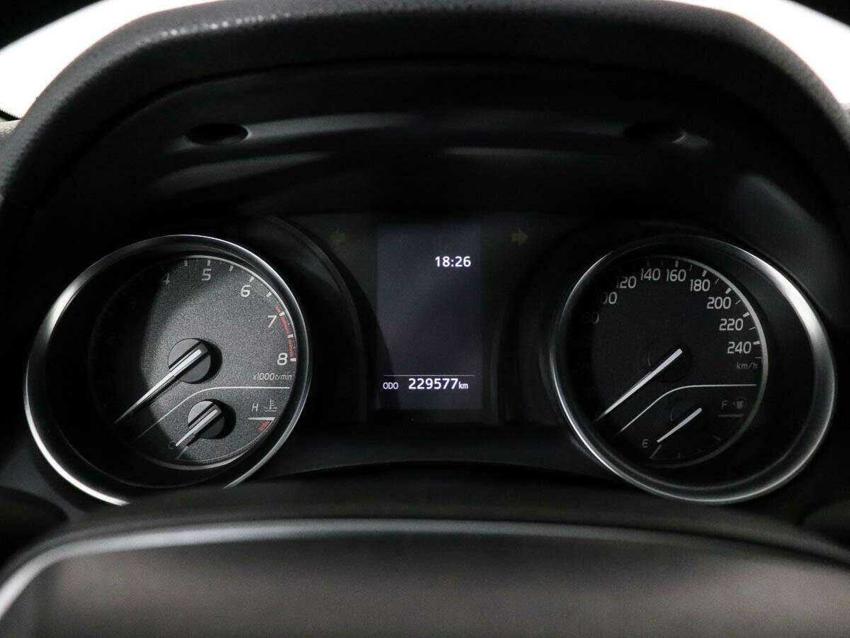 Купить Toyota Camry, 2020, 229 575 км.. Фото: #9