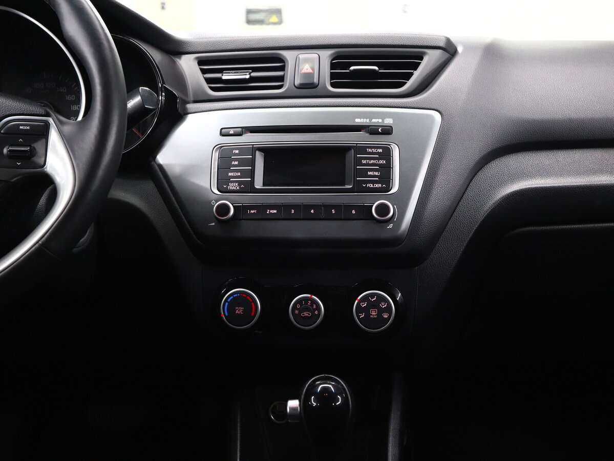 Купить Kia Rio, 2015, 59 140 км.. Фото: #16