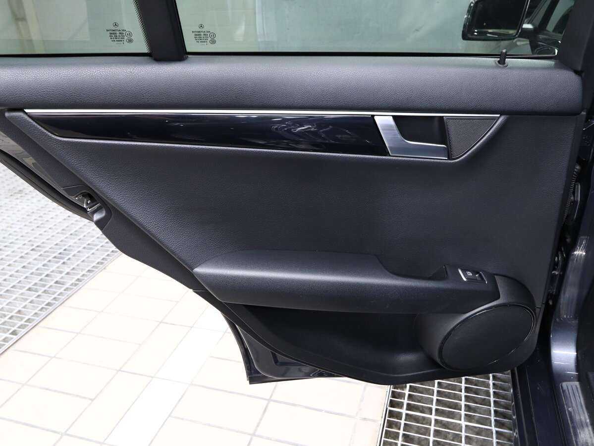 Купить Mercedes-Benz C-Класс, 2012, 157 000 км.. Фото: #9