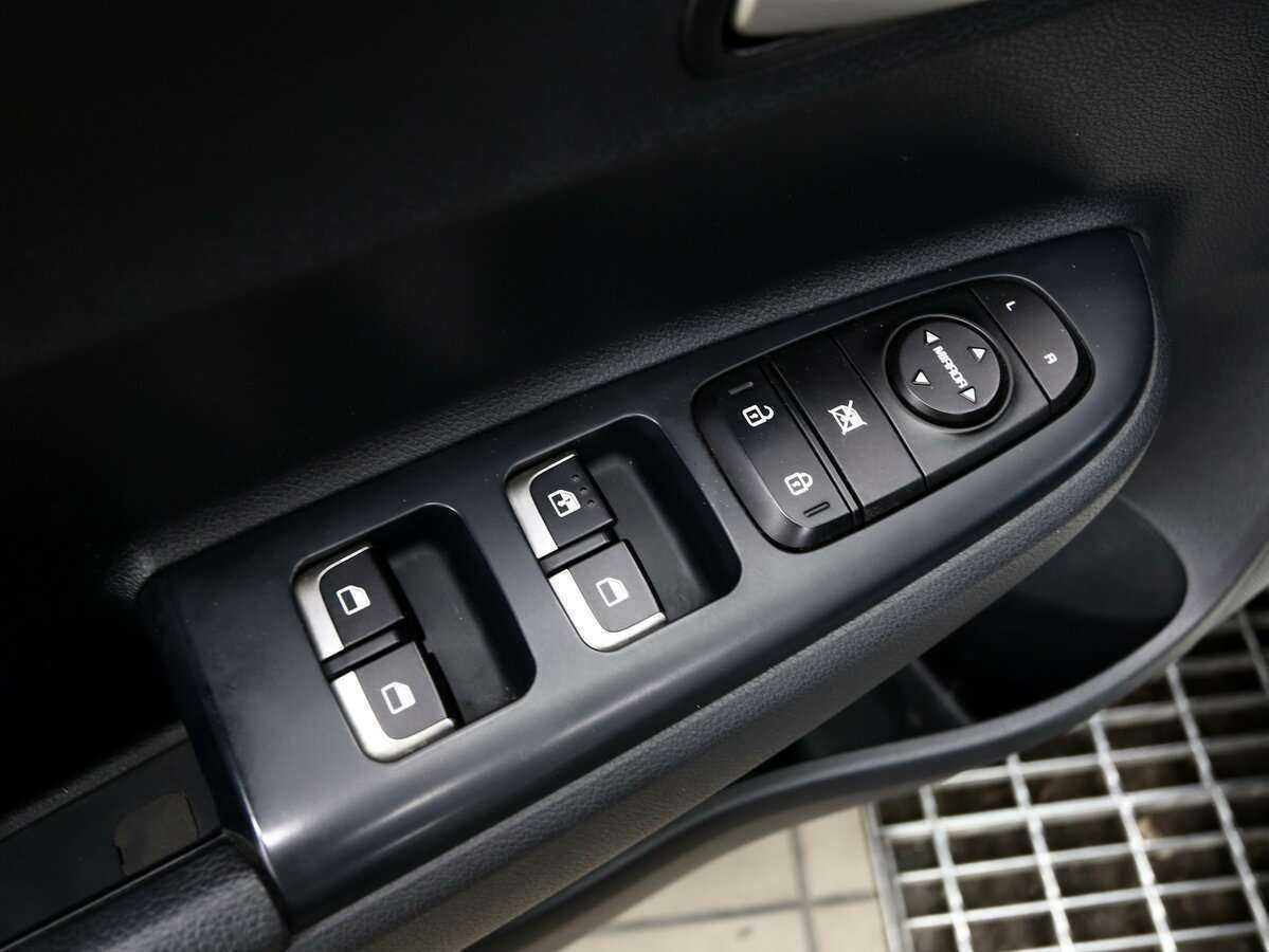 Купить Kia Rio, 2019, 33 000 км.. Фото: #15