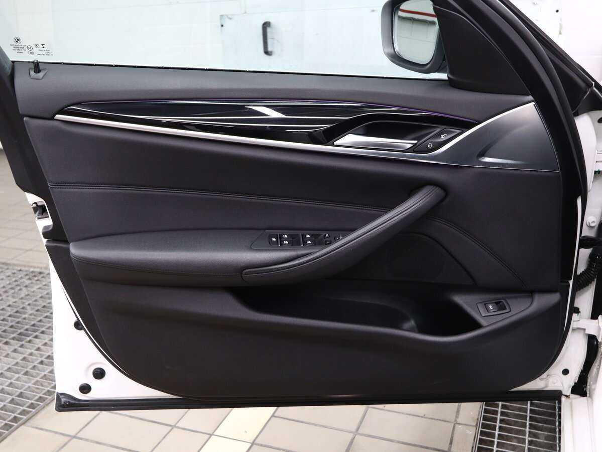 Купить BMW 5 серии, 2017, 96 500 км.. Фото: #12