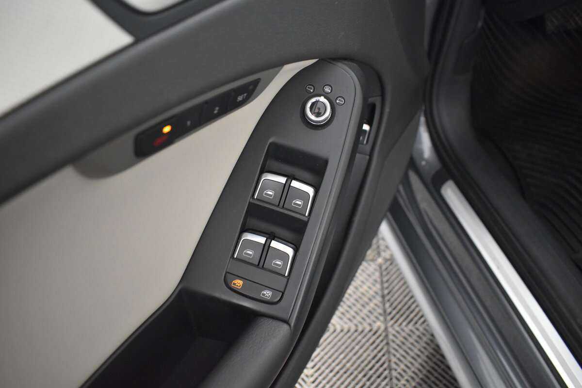 Купить Audi A4, 2012, 183 899 км.. Фото: #7