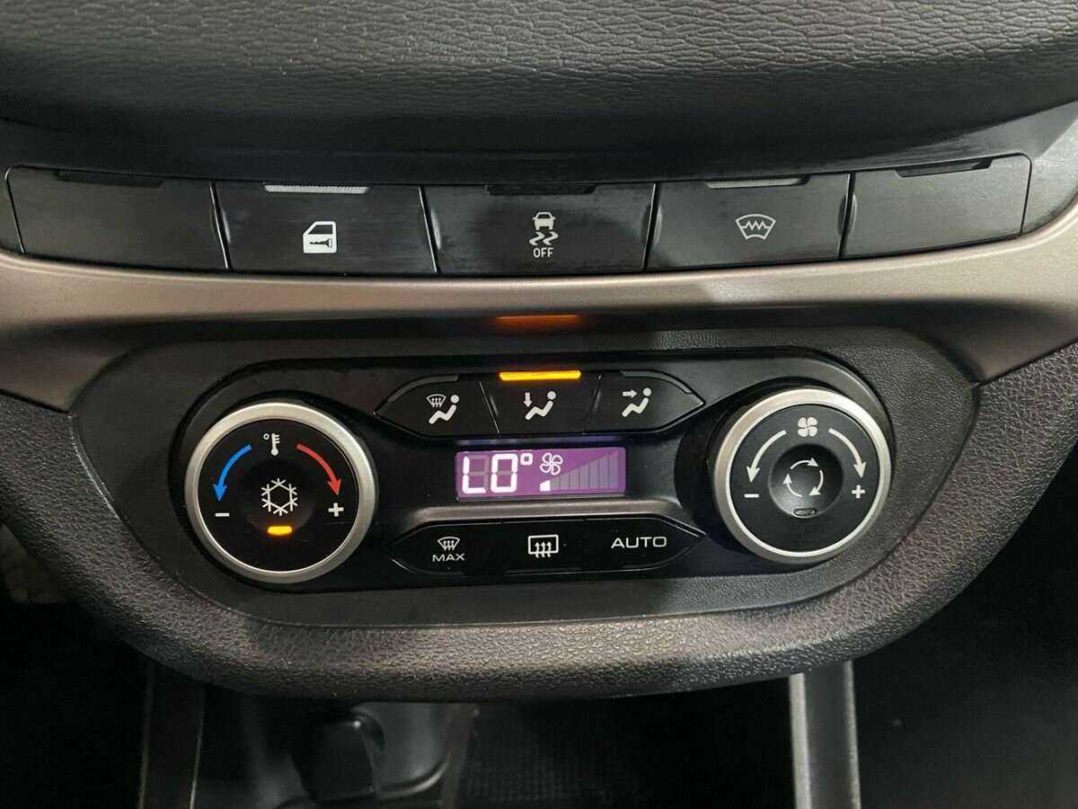 Купить Lada (ВАЗ) Vesta, 2019, 66 861 км.. Фото: #14