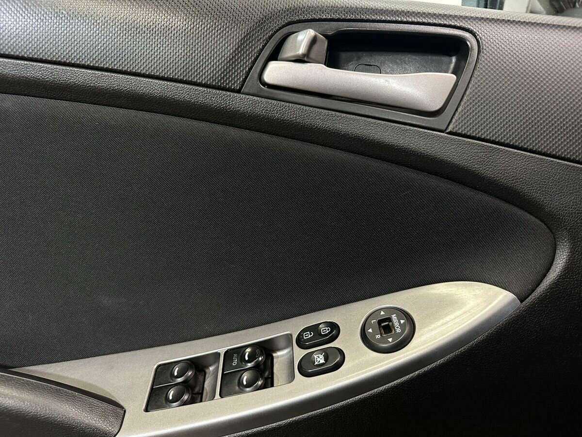 Купить Hyundai Solaris, 2015, 174 921 км.. Фото: #13