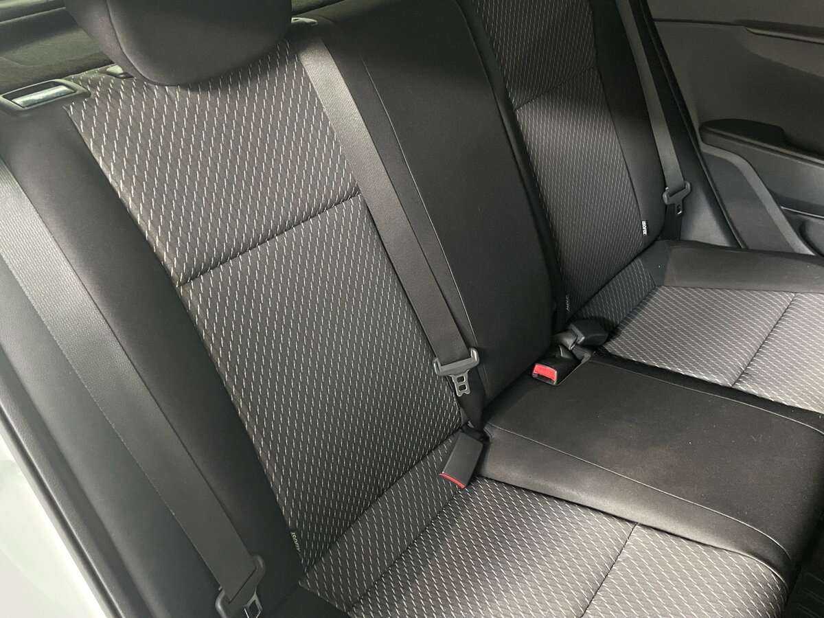 Купить Kia Rio, 2018, 85 416 км.. Фото: #17