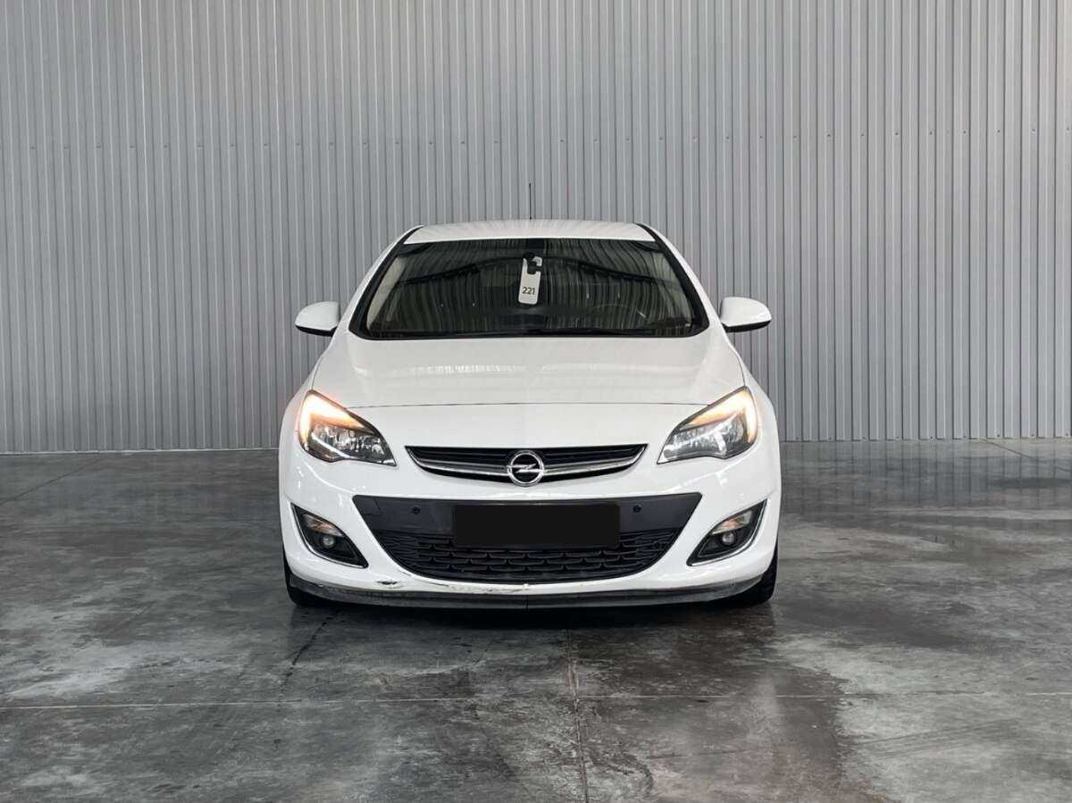 Купить Opel Astra, 2013, 205 254 км.. Фото: #1