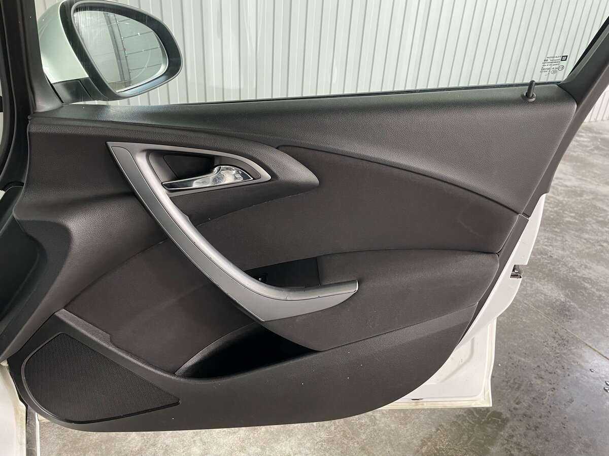 Купить Opel Astra, 2013, 205 254 км.. Фото: #18