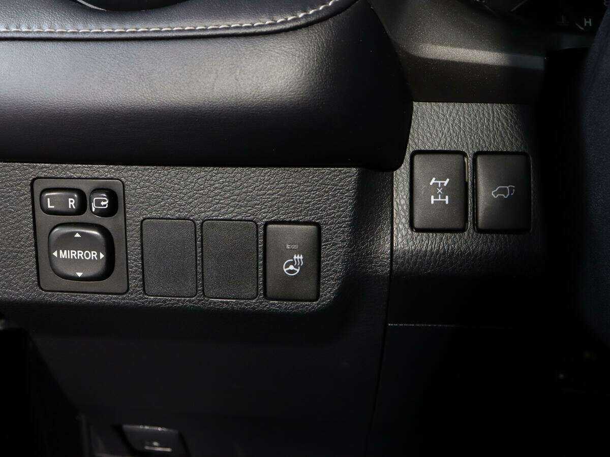 Купить Toyota RAV4, 2017, 141 211 км.. Фото: #16