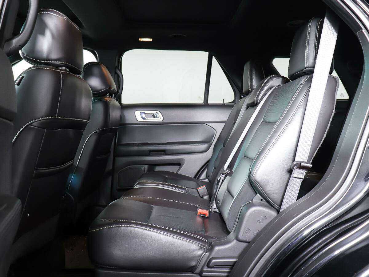 Купить Ford Explorer, 2013, 135 054 км.. Фото: #9