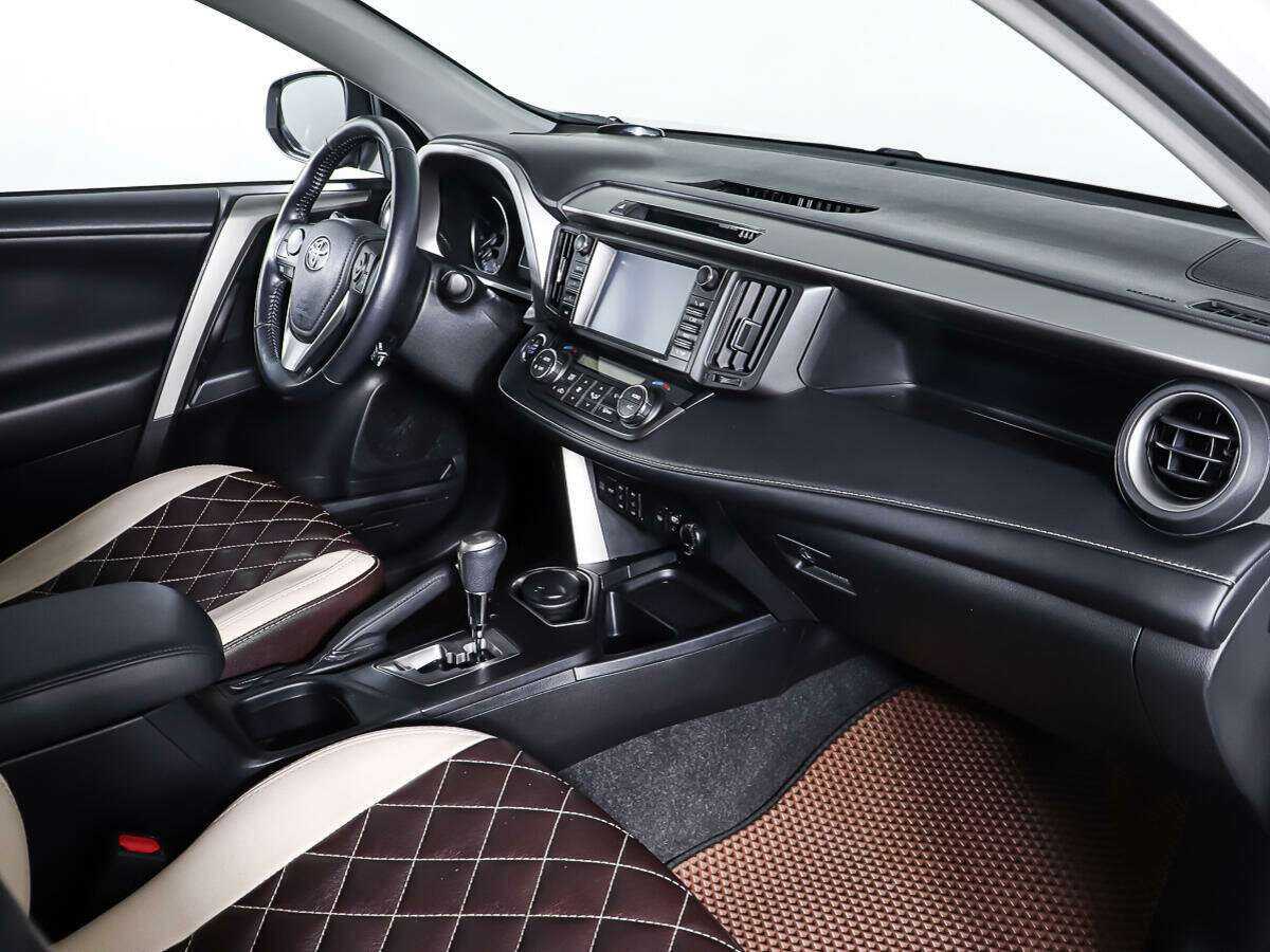 Купить Toyota RAV4, 2018, 45 900 км.. Фото: #8