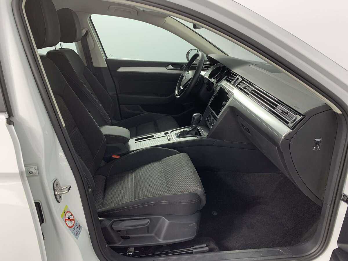 Купить Volkswagen Passat, 2019, 101 776 км.. Фото: #14