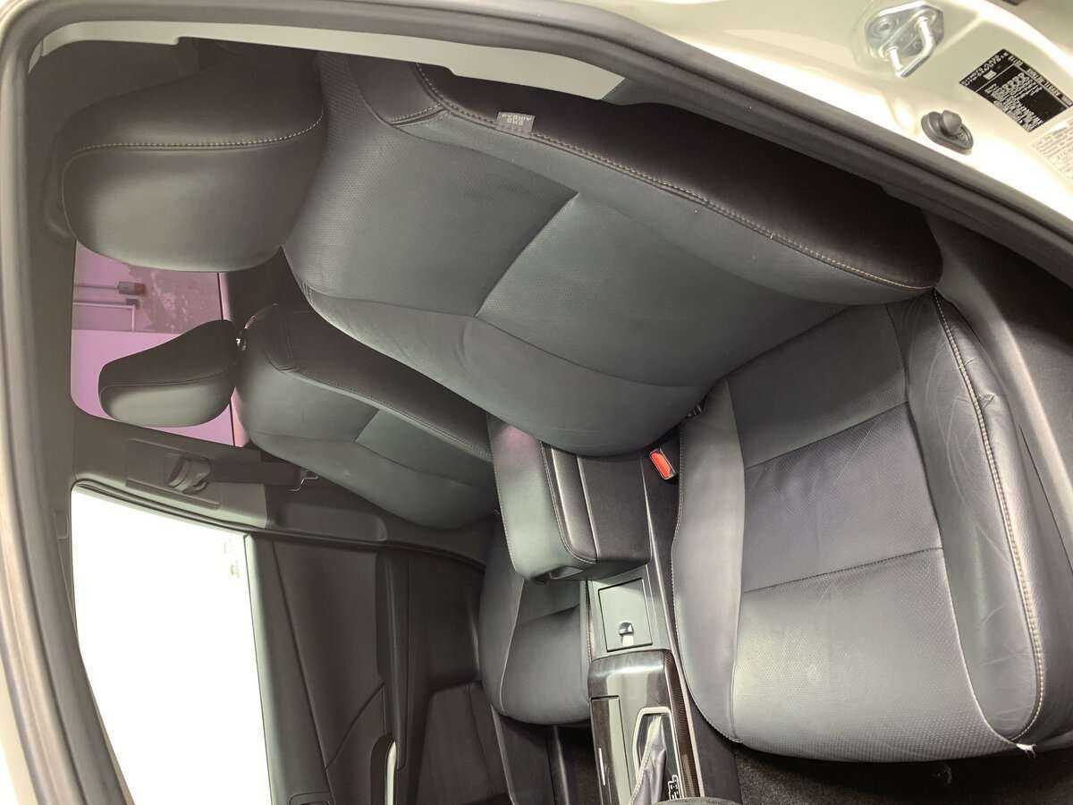 Купить Toyota Camry, 2016, 331 867 км.. Фото: #10