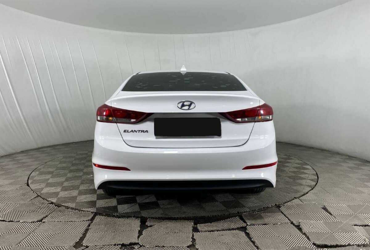 Купить Hyundai Elantra, 2017, 132 960 км.. Фото: #5
