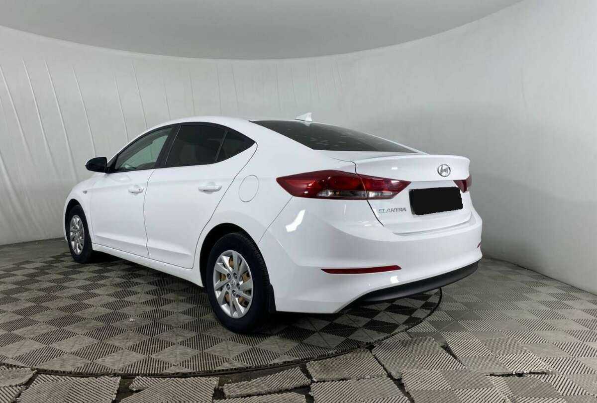 Купить Hyundai Elantra, 2017, 132 960 км.. Фото: #6