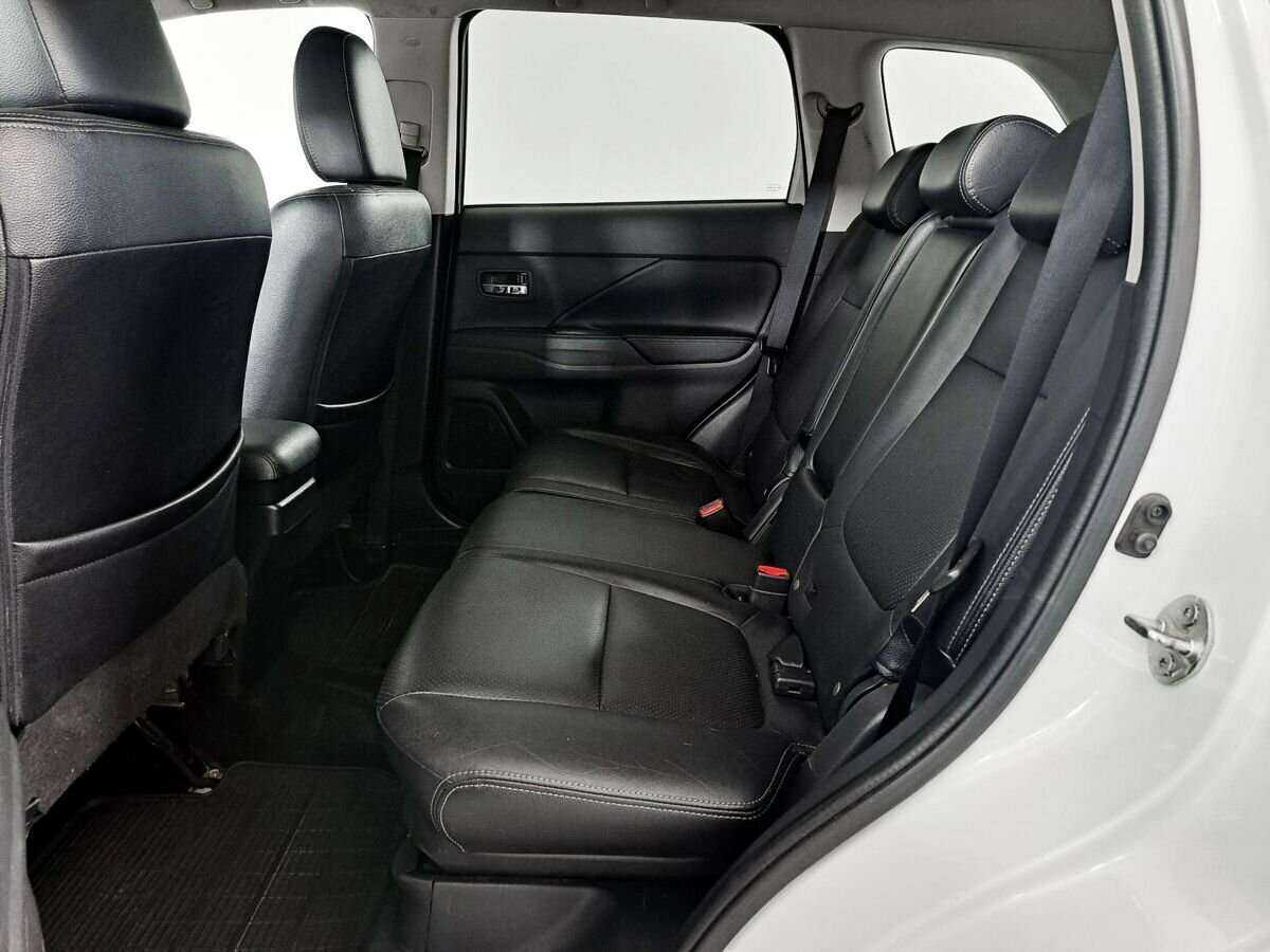 Купить Mitsubishi Outlander, 2014, 181 183 км.. Фото: #7
