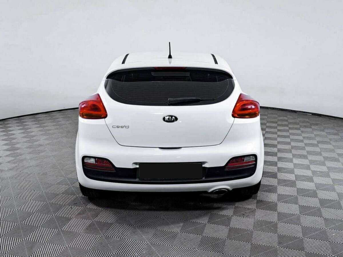 Купить Kia Ceed, 2013, 98 781 км.. Фото: #4