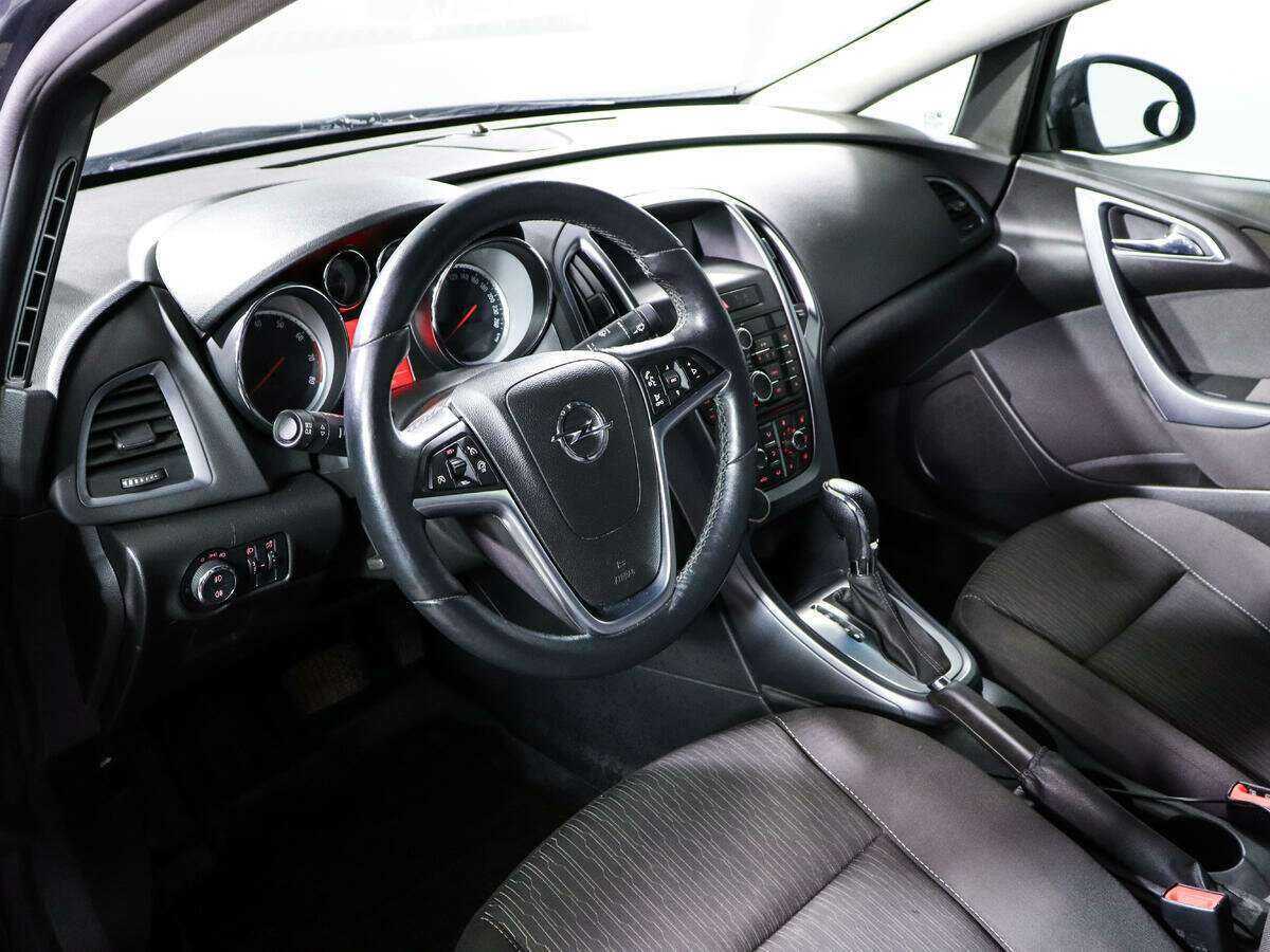 Купить Opel Astra, 2014, 143 650 км.. Фото: #11