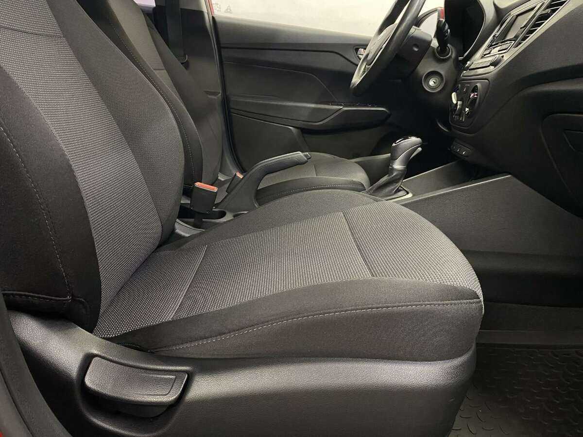 Купить Hyundai Solaris, 2018, 77 668 км.. Фото: #13