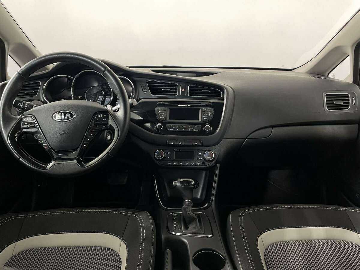 Купить Kia Ceed, 2015, 40 001 км.. Фото: #6