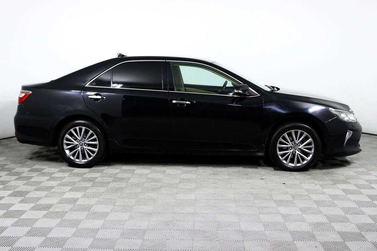 Купить Toyota Camry, 2017, 129 383 км.. Фото: #3