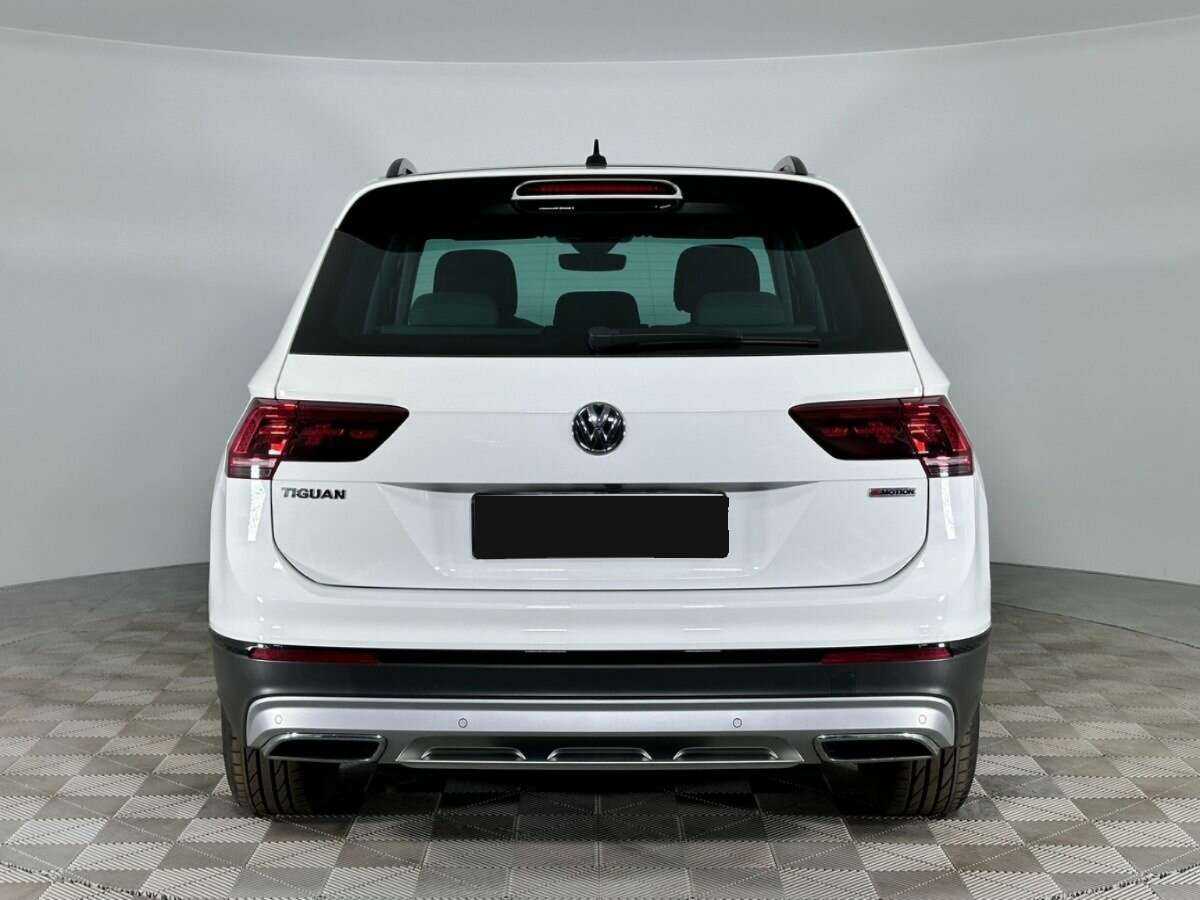 Купить Volkswagen Tiguan, 2019, 82 960 км.. Фото: #3
