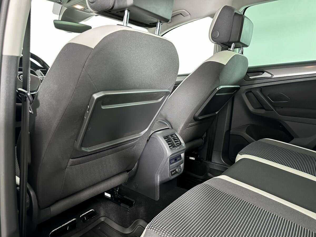 Купить Volkswagen Tiguan, 2019, 82 960 км.. Фото: #15