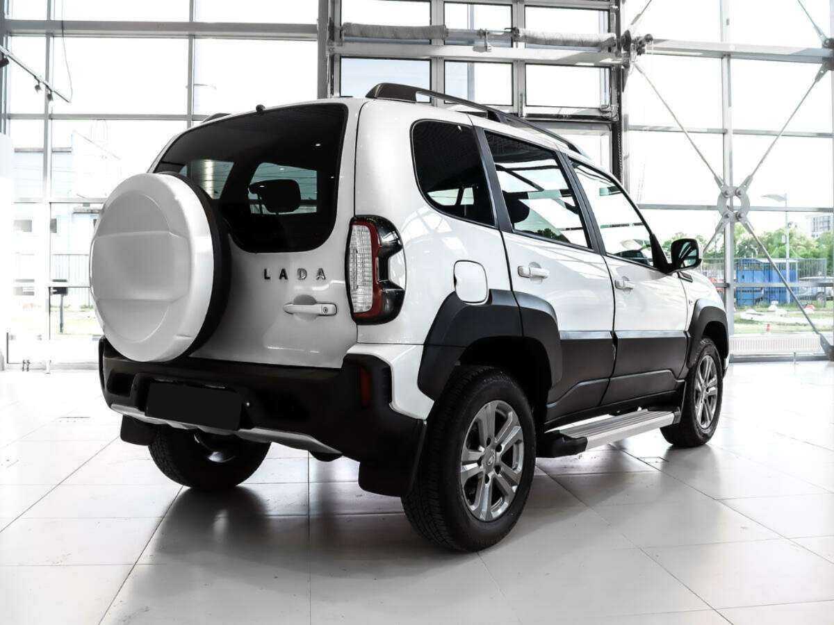 Купить Lada (ВАЗ) Niva, 2023, 13 000 км.. Фото: #4