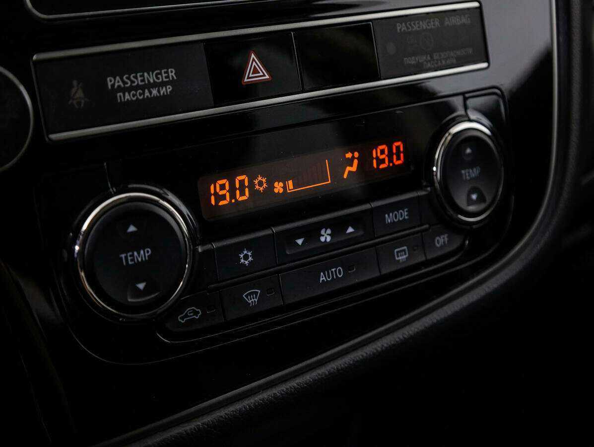 Купить Mitsubishi Outlander, 2019, 106 115 км.. Фото: #13