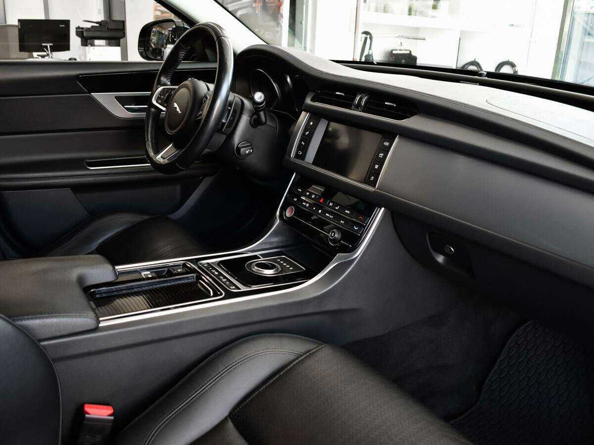 Купить Jaguar XF, 2017, 74 452 км.. Фото: #7