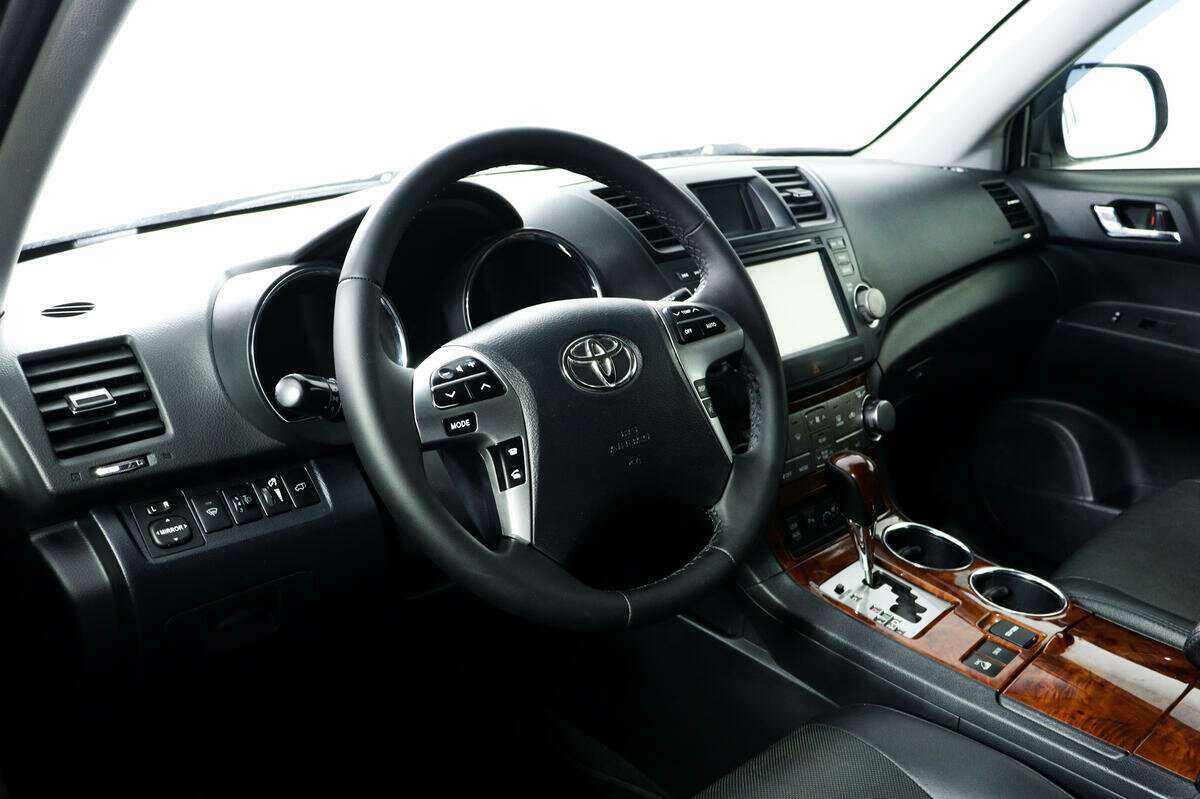 Купить Toyota Highlander, 2012, 175 338 км.. Фото: #13