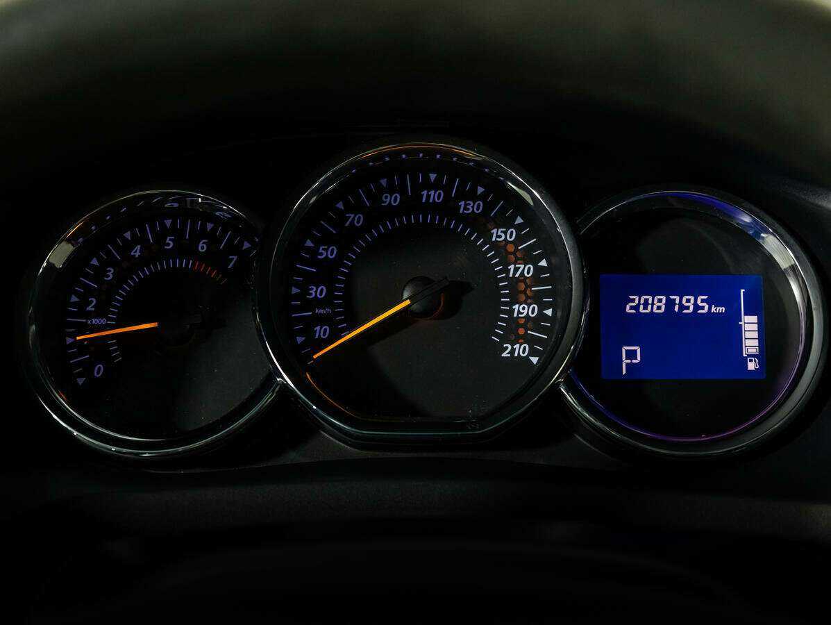 Купить Renault Sandero, 2015, 208 794 км.. Фото: #10